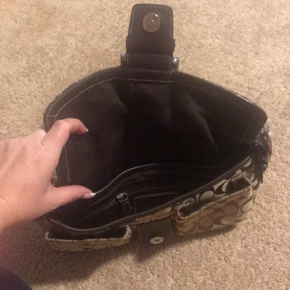 Authentic coach bag . - Picture 2 of 5